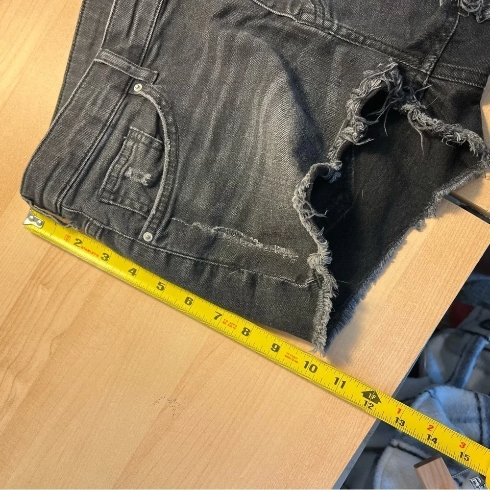 H&M black Jean shorts cut off